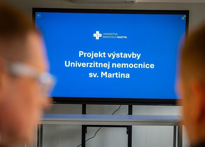 Minister zdravotníctva K. Šaško a vicepremiér P. Kmec  skontrolovali výstavbu nemocnice v Martine
